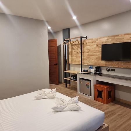 Diva Boutique Hotel Patong Extérieur photo
