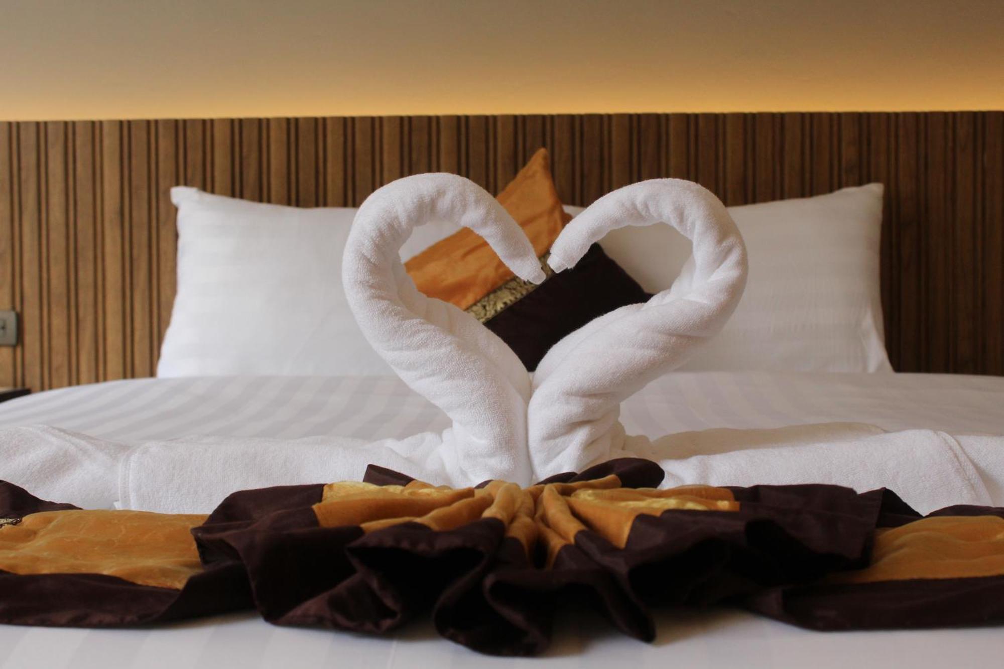 Diva Boutique Hotel Patong Extérieur photo