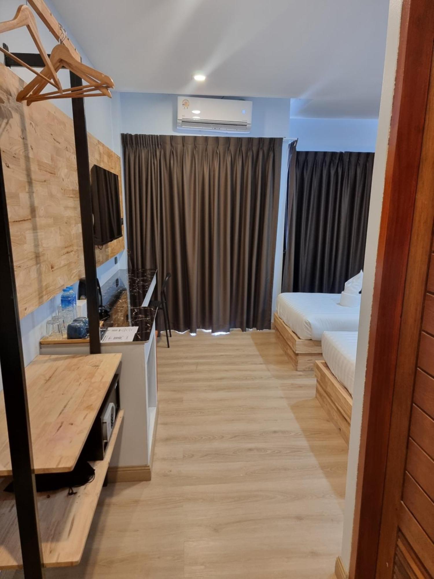 Diva Boutique Hotel Patong Extérieur photo